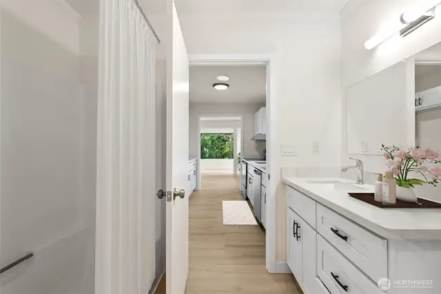 Main Hall Bath with Tub/Shower combo