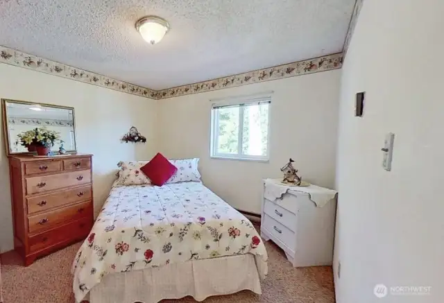 2nd room on upper level