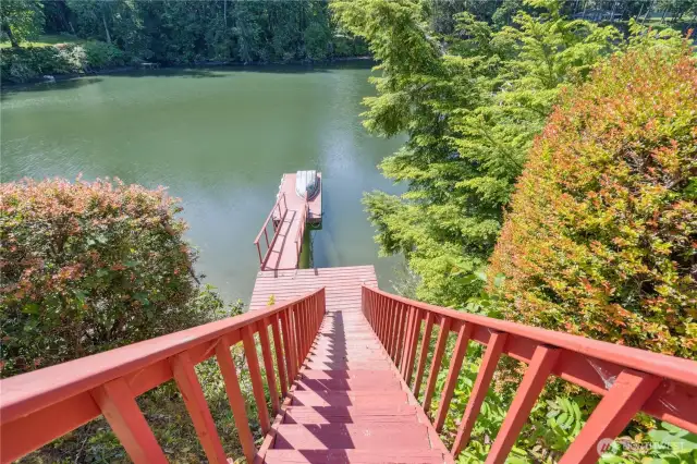 Stairs from the deck to the dock.