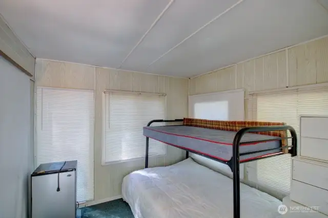 Multiuse/storage space at its finest!