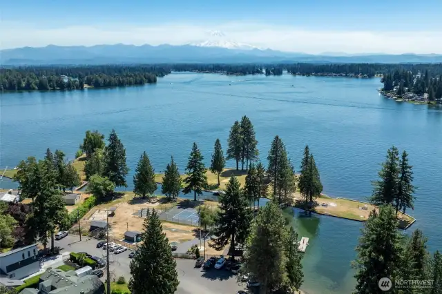 Park with lake access