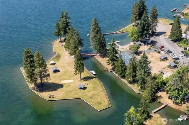 Boat Launch, Tennis Courts and dock at Park