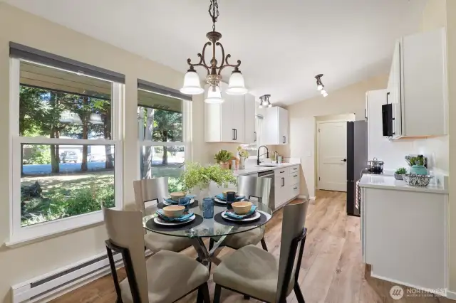 The perfect casual dining area makes mealtime a breeze.