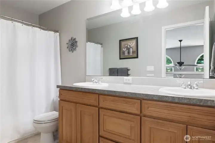 Main bathroom