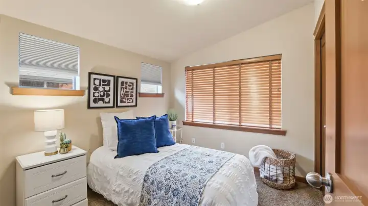 Second upstairs bedroom