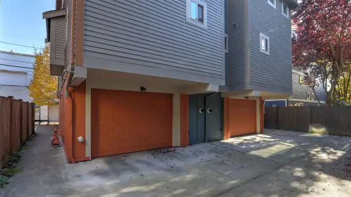 Attached 1 car garage