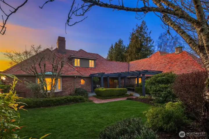 One of the widest 152 feet wide), largest (1.32 acre) waterfront lots in Des Moines.