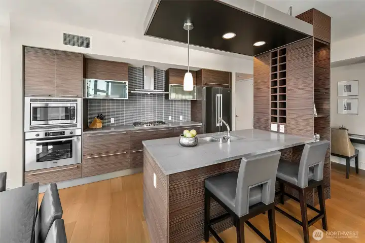 Stunning kitchen, both functional and fabulous!