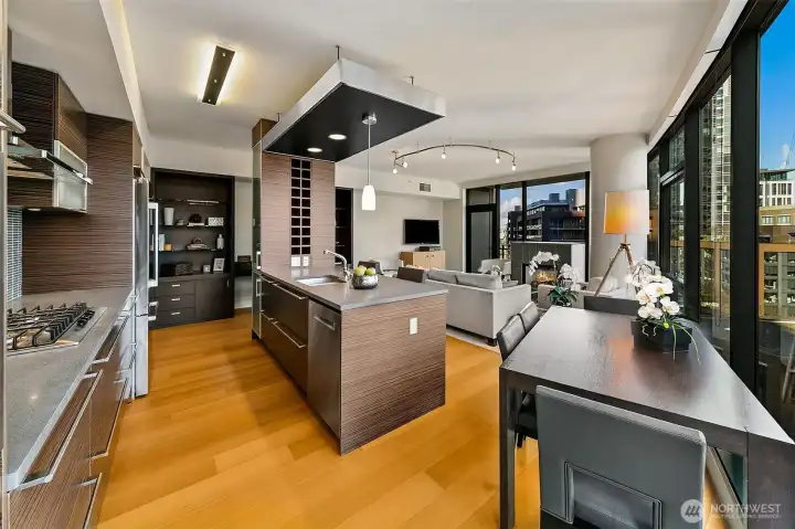 9' high ceilings, concrete and steel construction, luxury high-rise living at its best!