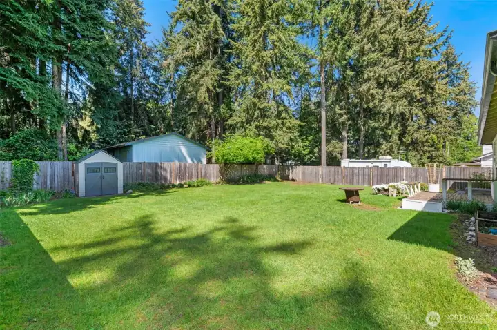 Big beautiful yard for playing, gardening or ...