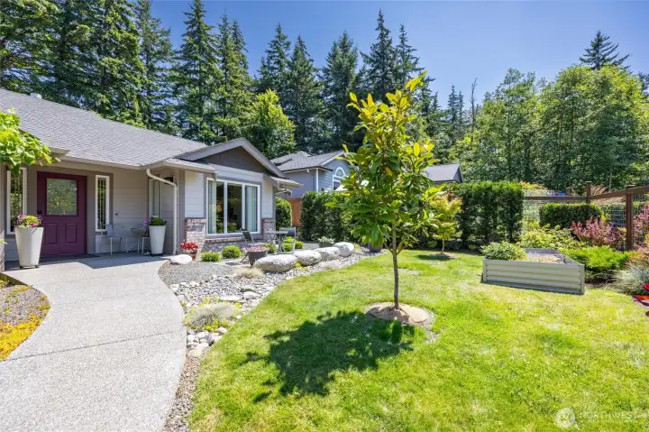 Got Veggies ?? Sunny fenced front yard and raised planters greet you to enjoy all year long. Got Veggies ?? Sunny fenced front yard and raised planters greet you to enjoy all year long.