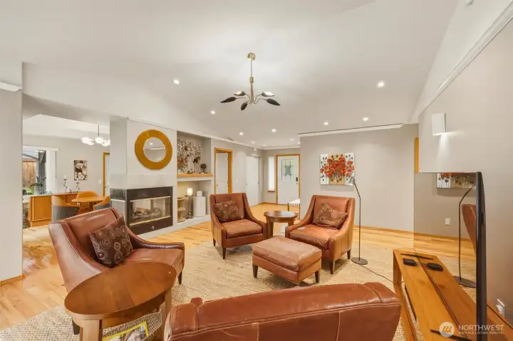 Spacious living room to cozy up to the fire on a cold winter night. Spacious living room to cozy up to the fire on a cold winter night.