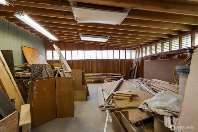 Wood shed