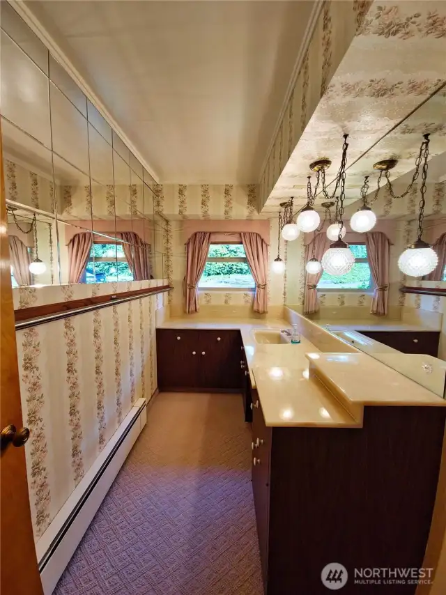 upper bathroom