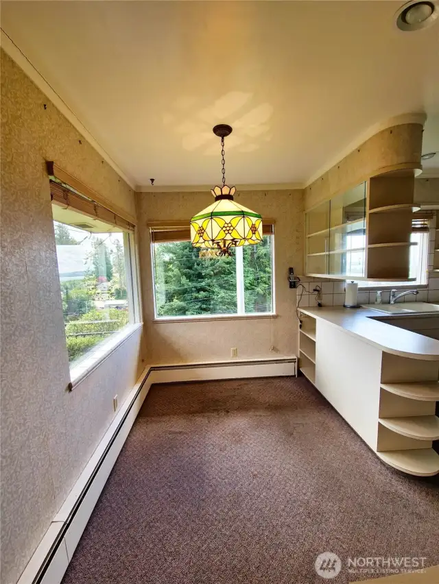 breakfast nook