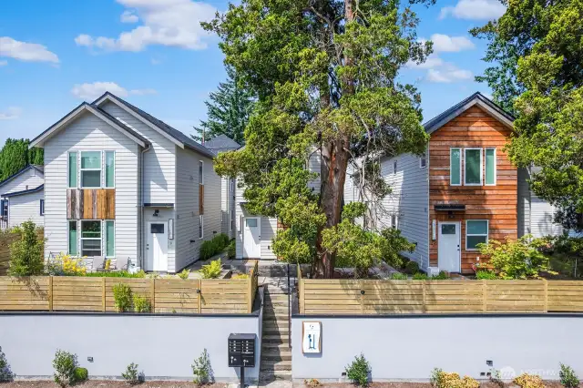 Seaview Cottages off of 41st Ave SW