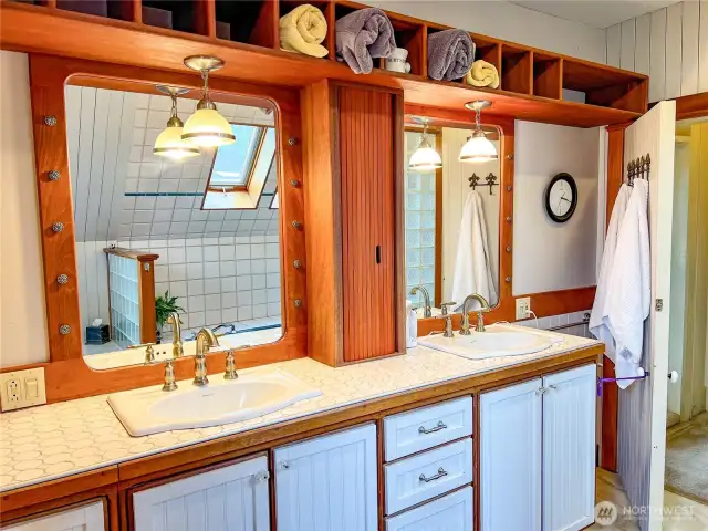 Primary bath, double sinks....