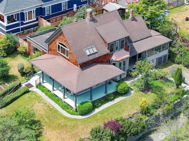 This is a one of a kind opportunity, grandeur, history, location and VIEW!