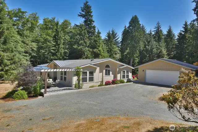 Front of house & garage