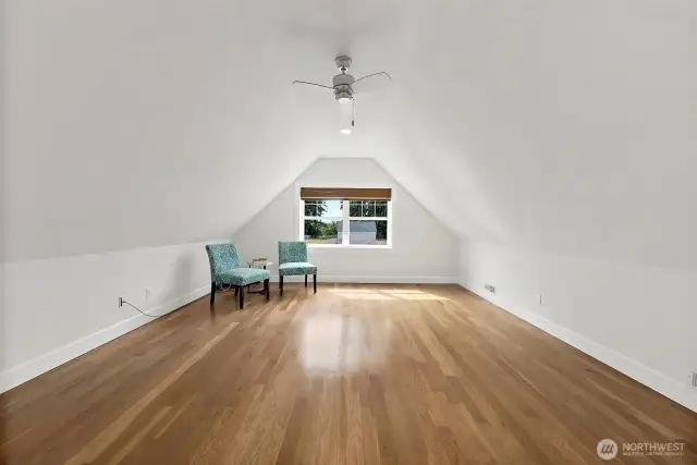 Bonus Room Over the Garage. Great for Entertainment Space, Art Studio or Work Out Area.