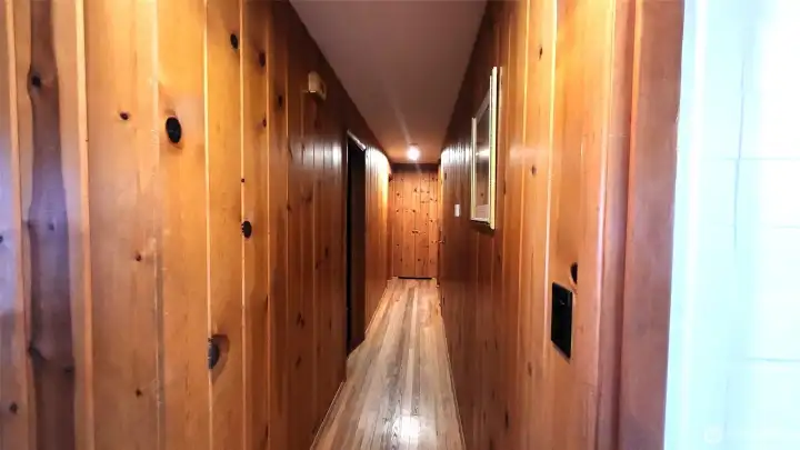 Hallway leading to bedrooms/bathroom