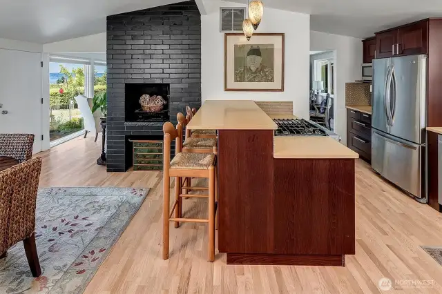 ~circular floor plan