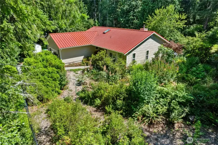 Walking paths and all the beds are in!