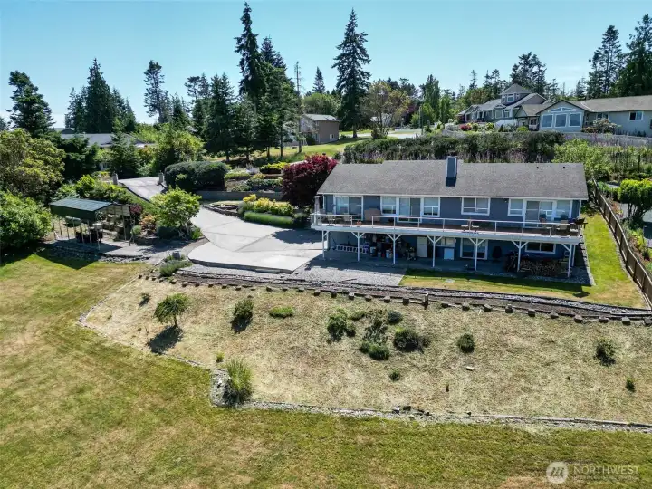 Check out that deck!