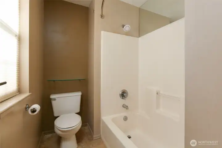 Spare bathroom shower and tub combination