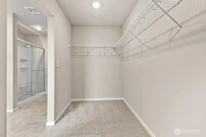 Pictures are for representational purposes only. Materials and colors may vary,