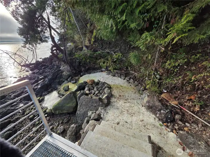 path from end of stairs to the beach