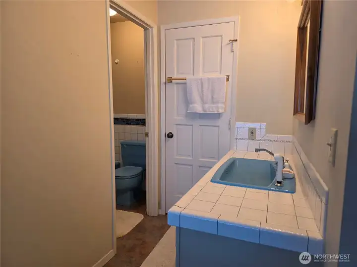 primary bedroom bath