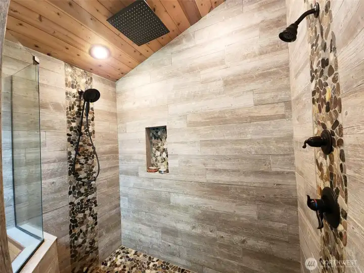 Primary Suite Bathroom