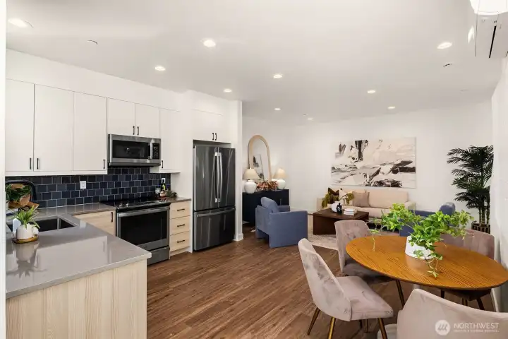 Photo of similar home, 1719