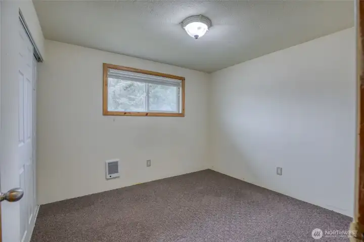 Second bedroom space adds flexibility for full-time living or vacation use