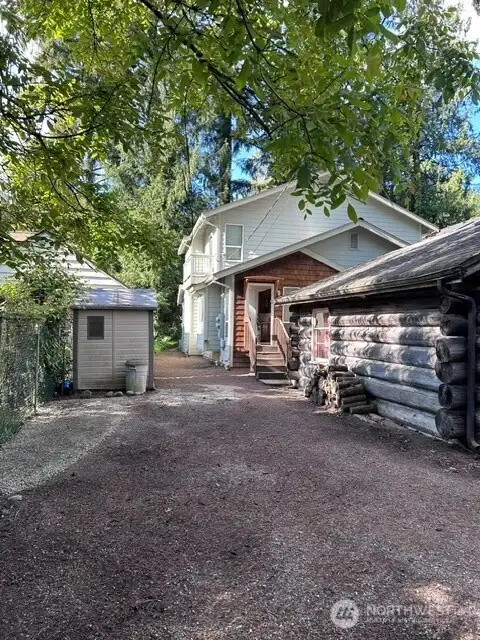 NOTE: There is also access to approach UNIT #541 off back alley past the back side of the Log Cabin. (notice there is a nice 6X6 shed for lawn tools and such) NOTE: There is also access to approach UNIT #541 off back alley past the back side of the Log Cabin. (notice there is a nice 6X6 shed for lawn tools and such)