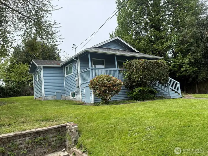 Well Updated Home On A Large Lot Well Updated Home On A Large Lot