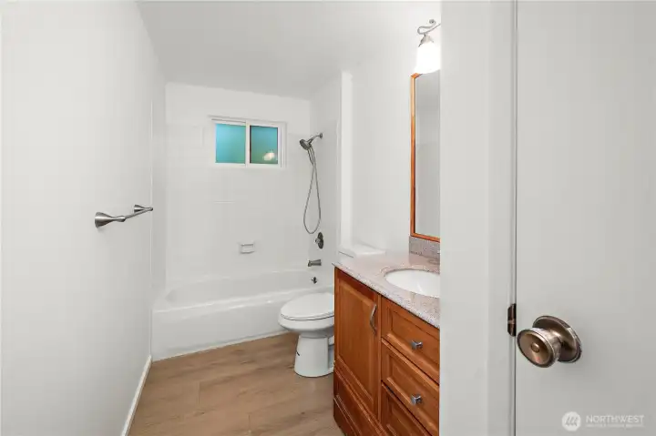 Full Bathroom