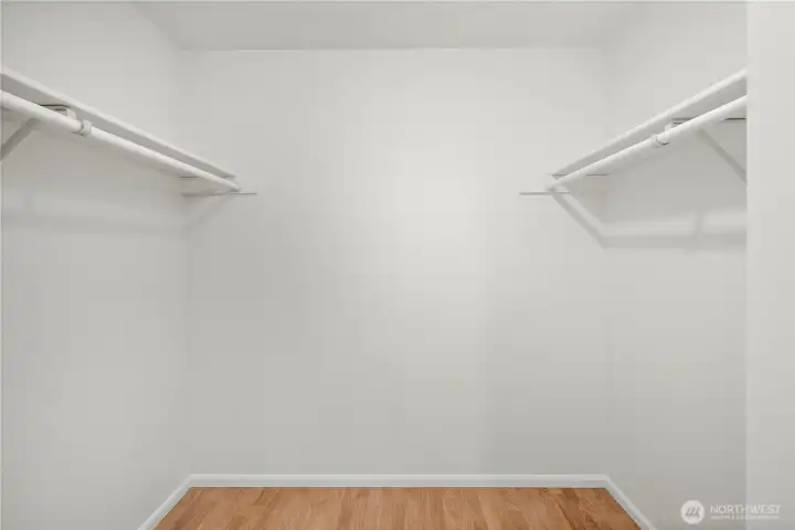 Primary Suite Walk-in Closet