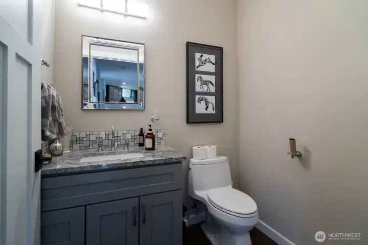 1/2 bath 1/2 bath