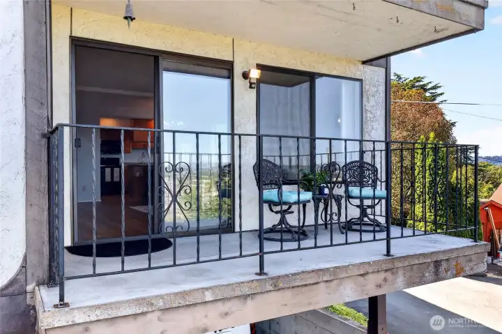 Corner Balcony