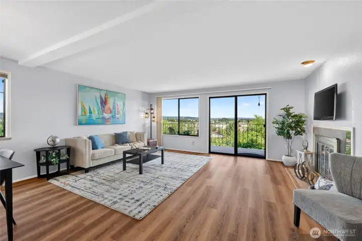 Bright, move-in ready home featuring a fresh, interior throughout.