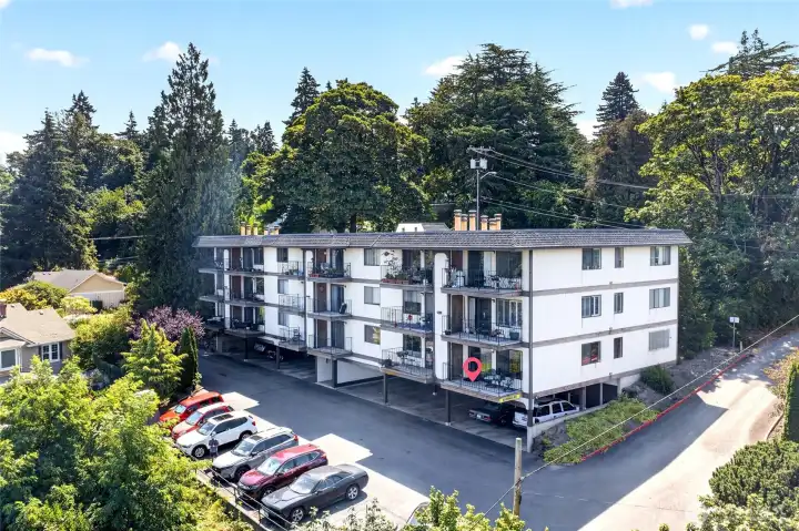 1st floor corner unit