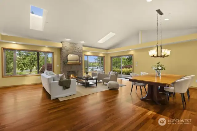 Vaulted ceilings & an open floor plan create a sense of spaciousness and flow.