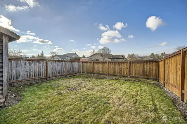 Flat play entertaining area, fully fenced