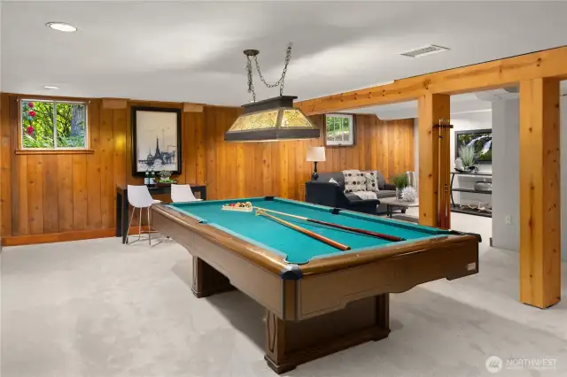 Love the vintage panelling