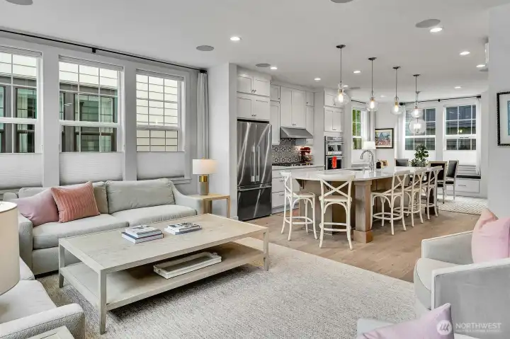 Speaking of entertaining, this island can handle all the family at the holidays.