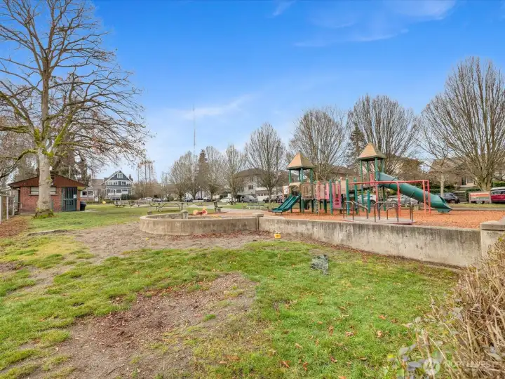 Large park across the street due for renovation by 2027.