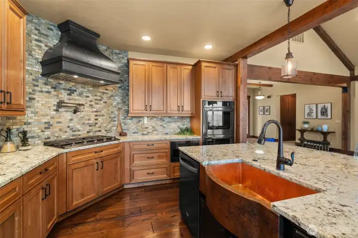 Double Oven, Gas Range, Pot Filler, granite counter tops,