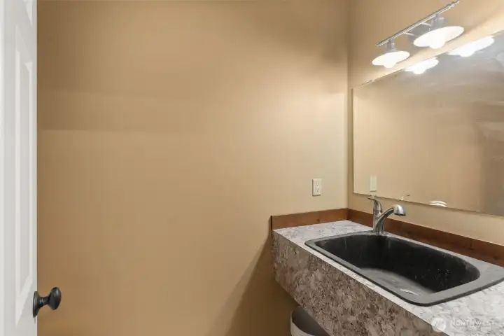 1/2 bath in basement shop